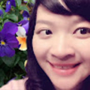 Meet your Posher, Caroline